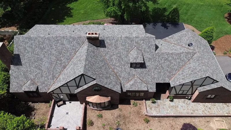 Roofer in Concord, North Carolina